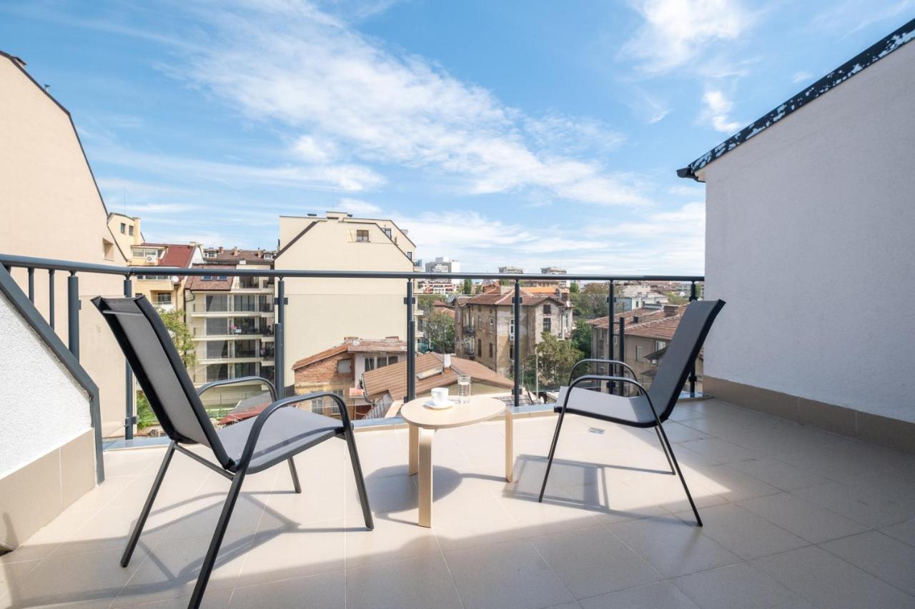 Large Terrace In Old Center Of Sofia By Flat Mаnager Apartment Exterior photo